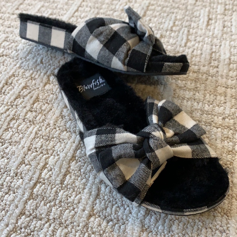 Blowfish Malibu Women’s Faux Fur Sandal Slide Size 7 Cream Buffalo